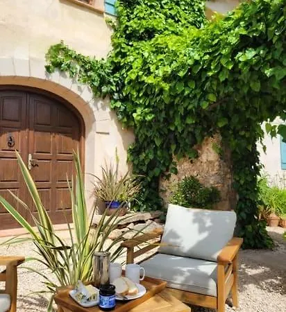 Authentic With Pool, 15 Miles, Absolute Privacy *