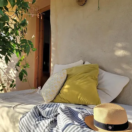 Villa Authentic With Pool, 15 Miles, Absolute Privacy